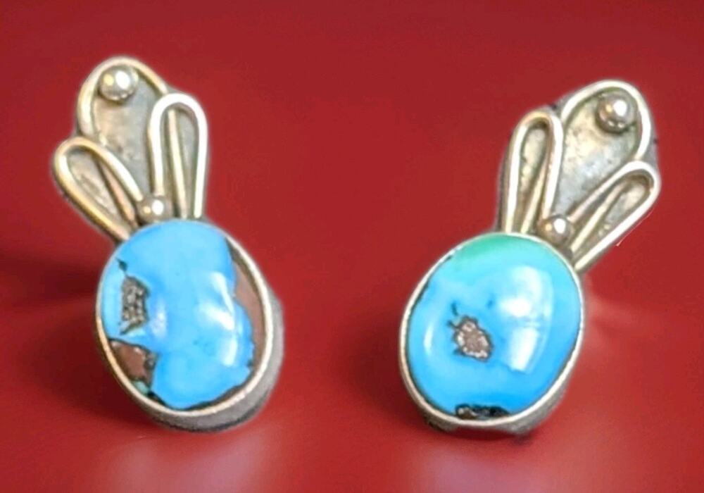 Vtg Sterling 925 Handcrafted Native American Navajo Turquoise Stud Earrings